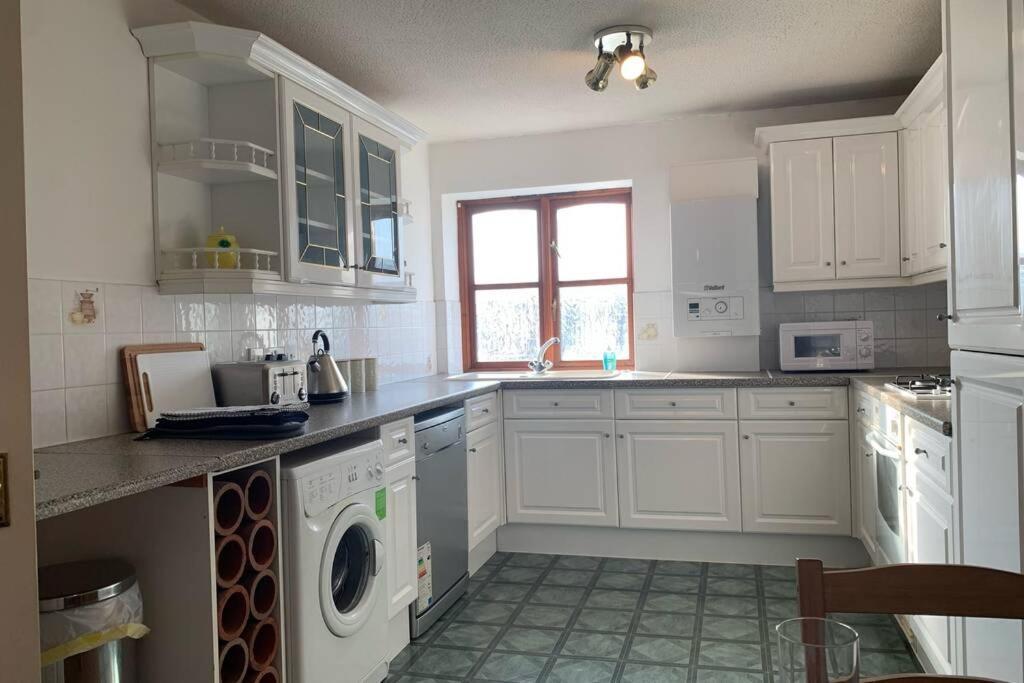 A Charming, Spacious 2 Bedroom Apartment In Lytham Lytham St Annes Exterior photo